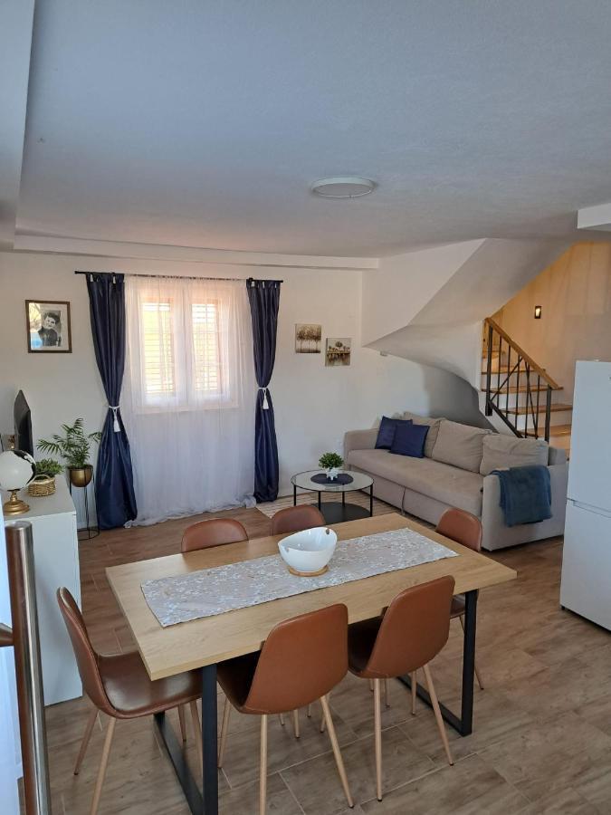 Villa Venkin Dvor Novalja Ngoại thất bức ảnh