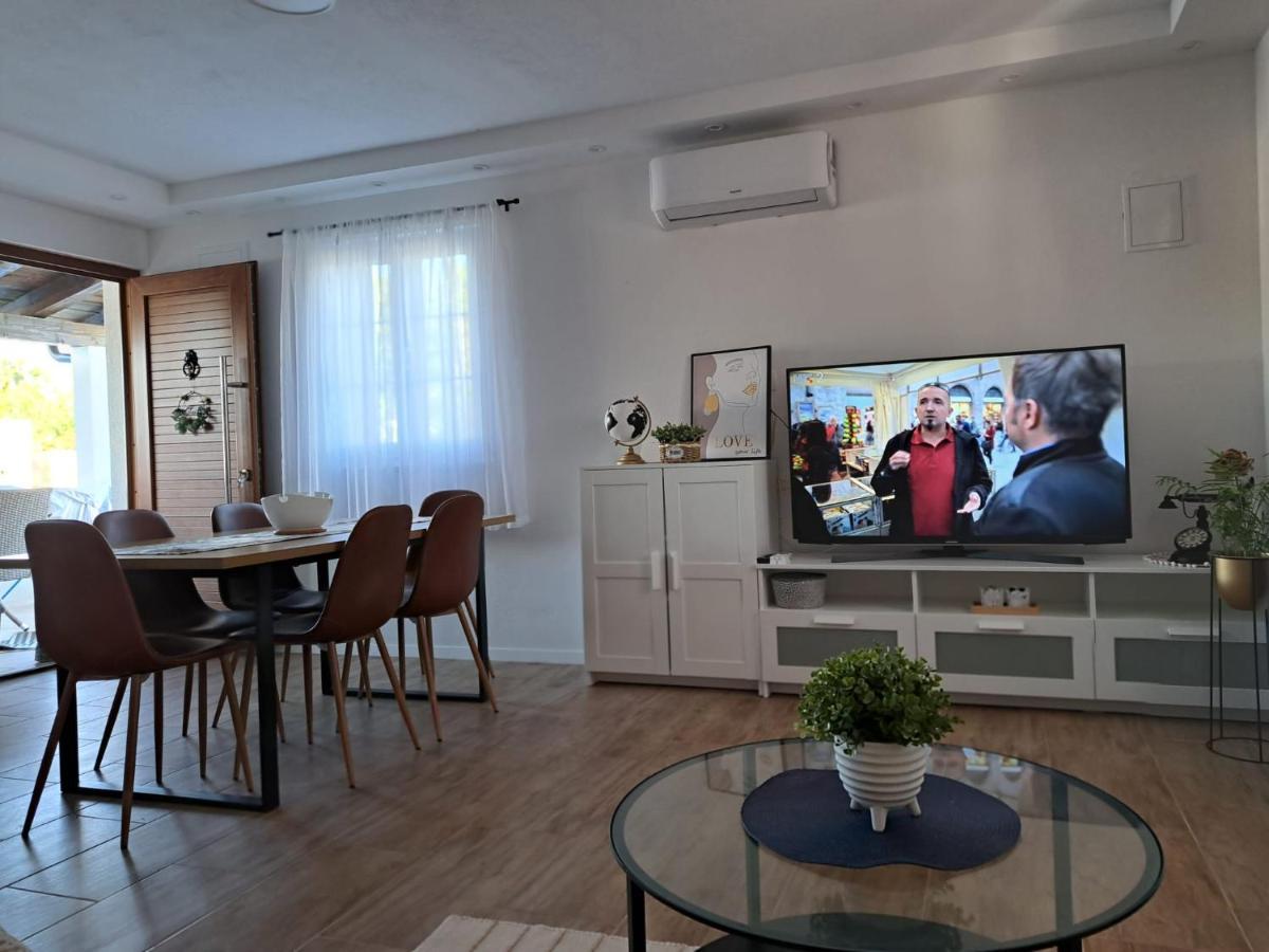 Villa Venkin Dvor Novalja Ngoại thất bức ảnh